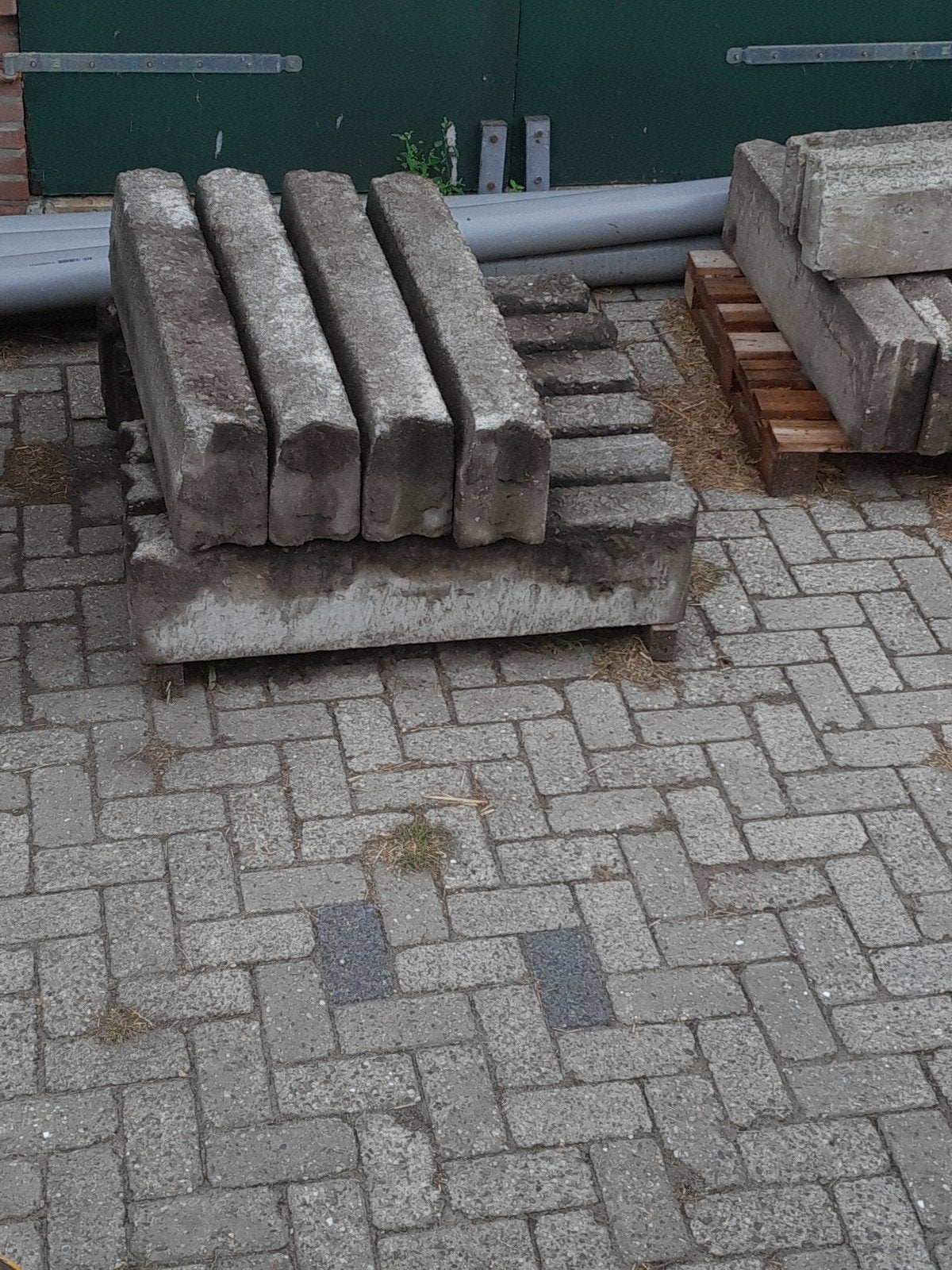 beton banden, Doe-het-zelf en Verbouw, Transportwagens, 100 liter of meer, Ophalen of Verzenden, Gebruikt, Overige typen