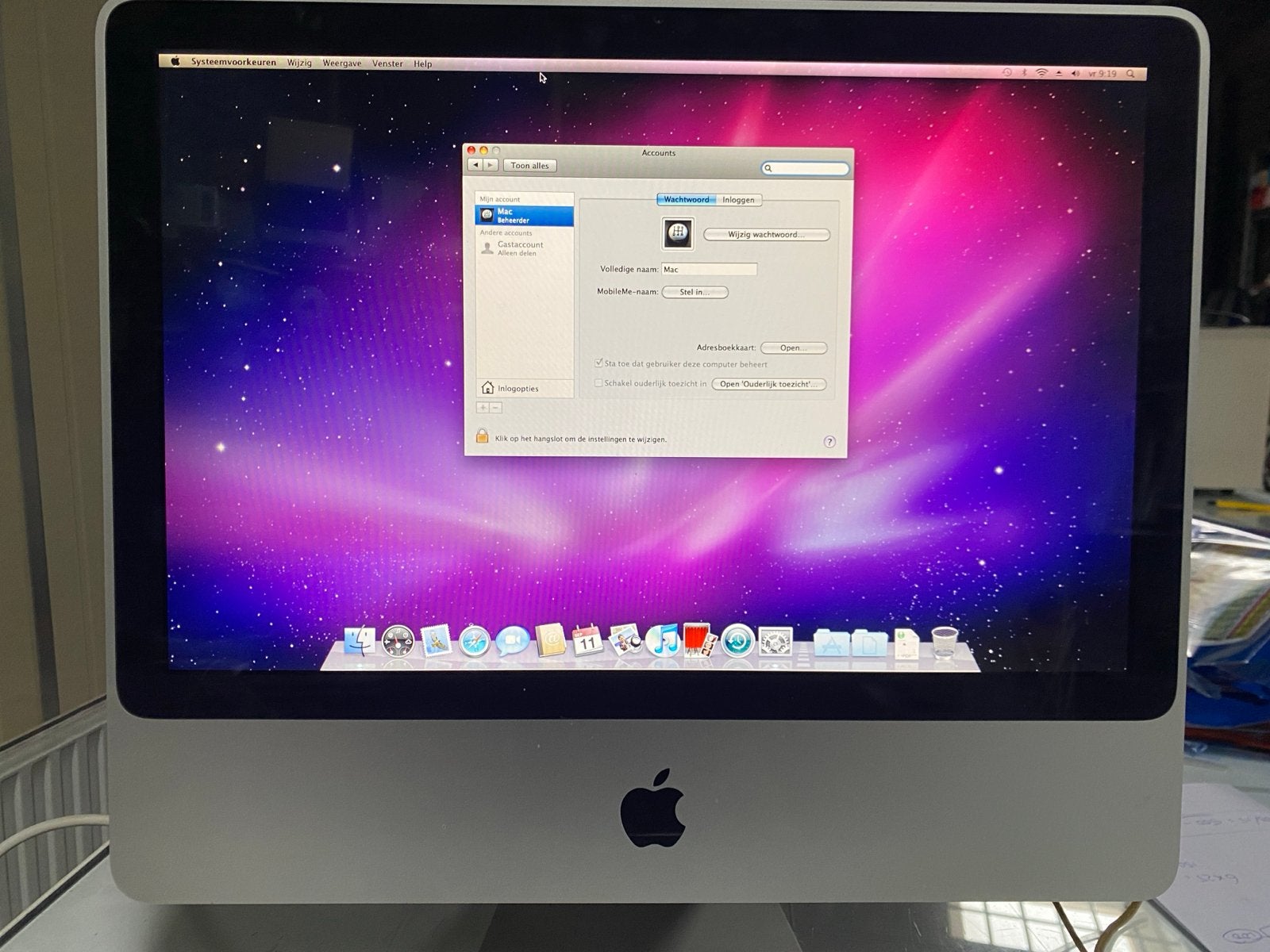 Apple iMac 2.4 GHz Intel Core 2 Duo 2GB RAM, Computers en Software, Ophalen, Gebruikt, IMac, Onbekend