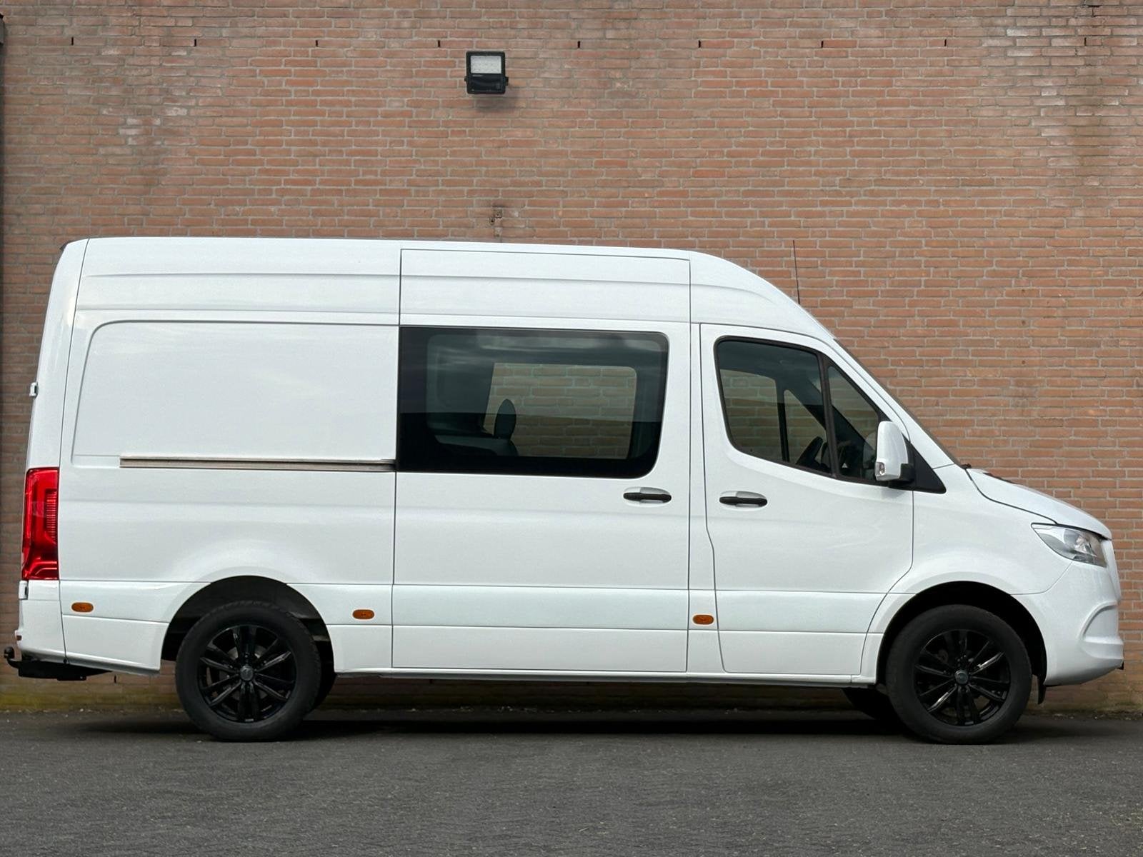 Foto 30 van Mercedes-Benz Sprinter 316CDI 164PK L2H2 Dubbelcabine / 7G-T