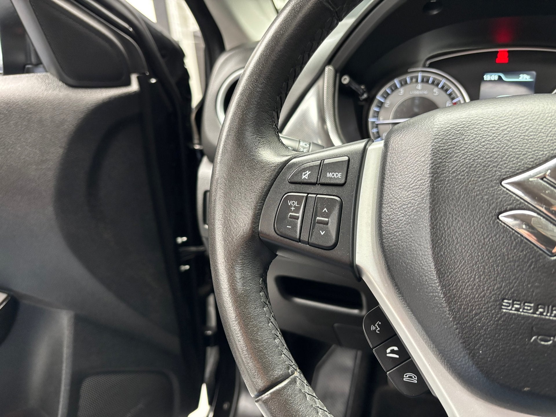 Foto 26 van Suzuki VITARA 1.0 Boosterjet Stijl