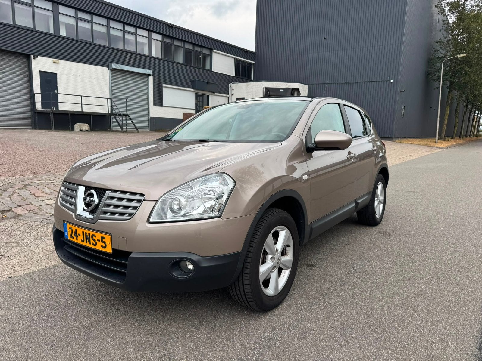 Nissan Qashqai 2.0 Acenta Pano dak CarPlay Nw. Apk 04-2027, Voorwielaandrijving, Stof, Zwart, 4 cilinders