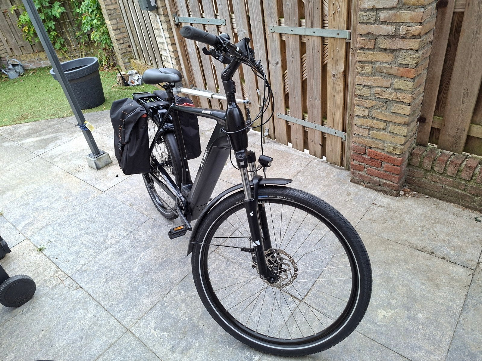 Cube Kathmandu Hybrid Pro 625 E-bike - Zo goed als nieuw, Fietsen en Brommers, Elektrische fietsen, Ophalen, Zo goed als nieuw