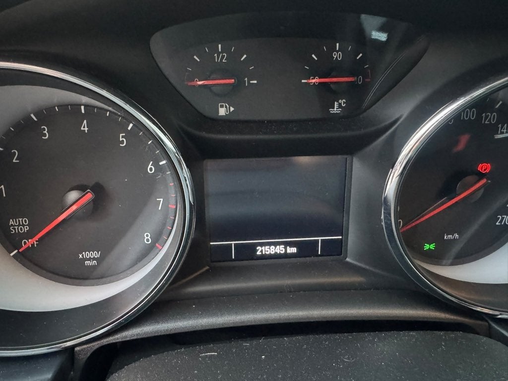 Foto 21 van Opel Astra 1.0 Turbo  Sports Tourer 2017 Wit Airco| trekhaak
