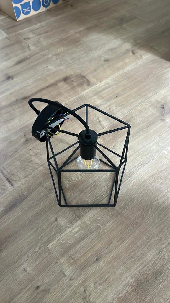 Prachtige zwarte design lamp, Huis en Inrichting, Lampen | Hanglampen, Ophalen, Zo goed als nieuw, Minder dan 50 cm