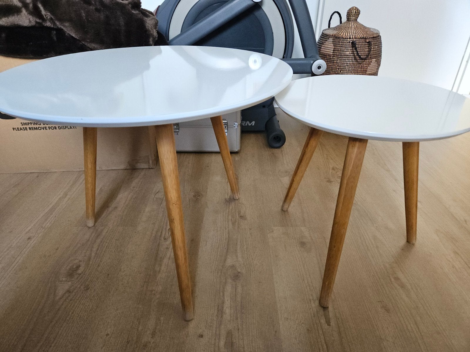 Set van 2 witte ronde salontafels met houten poten, Ophalen, Gebruikt, Modern, Scandinavisch, Rond