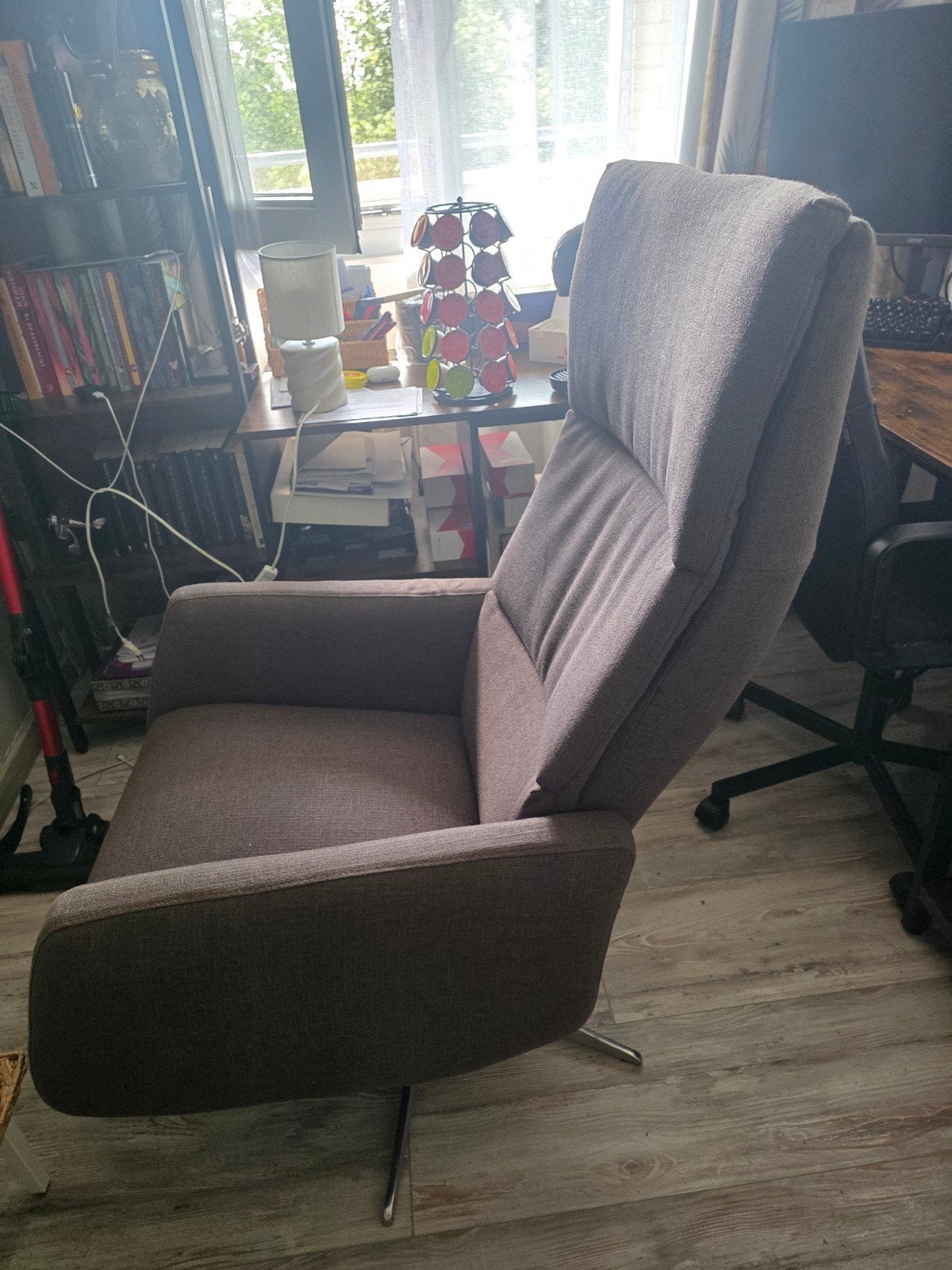 Montèl Relaxfauteuil - Comfortabele Bruine Stoel, Huis en Inrichting, Ophalen, Gebruikt, Bruin, Modern, Comfort