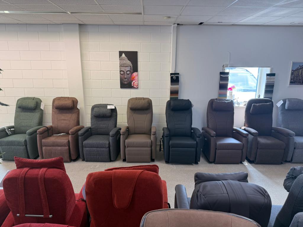 Fitform sta op stoel relax fauteuil op maat 3 motoren, Huis en Inrichting, Fauteuils, Ophalen of Verzenden, Nieuw, Leer, Gratis bezorging regio Utrecht