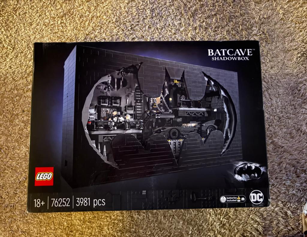 Lego 76252 Batcave Shadowbox, Overige thema's, Lego, Ophalen of Verzenden, Zo goed als nieuw