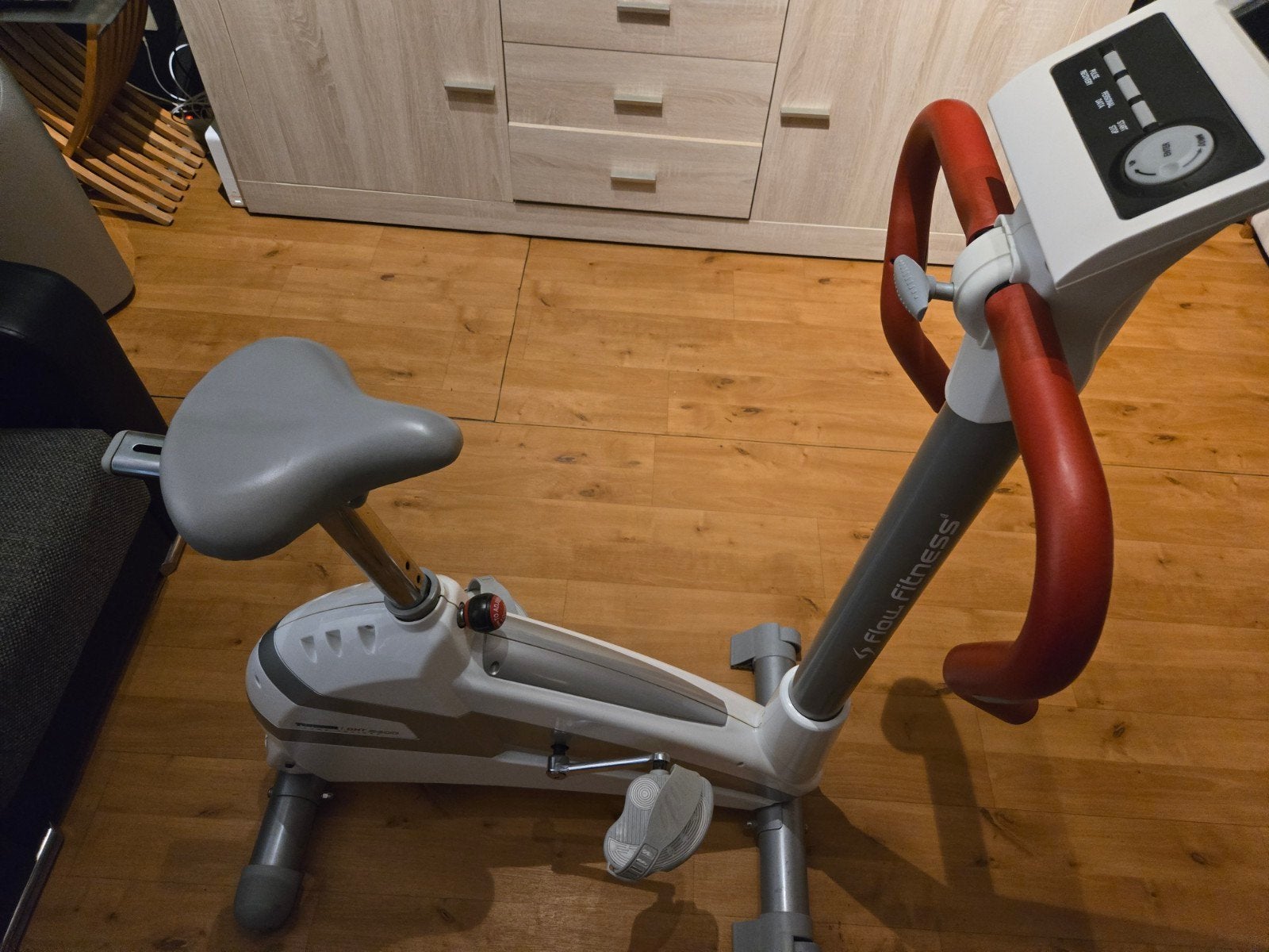 Flow Fitness Turner DHT 2400 Hometrainer, Ophalen, Zo goed als nieuw, Metaal, Benen