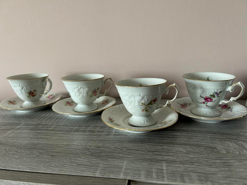 4 Antieke Wawel Poland Kop en Schotels met Bloemmotief, Antiek en Kunst, Antiek | Servies los, Ophalen of Verzenden