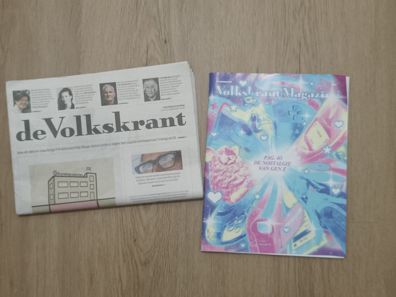 Volkskrant en Volkskrant Magazines, Boeken, Ophalen of Verzenden, Nieuw, Krant