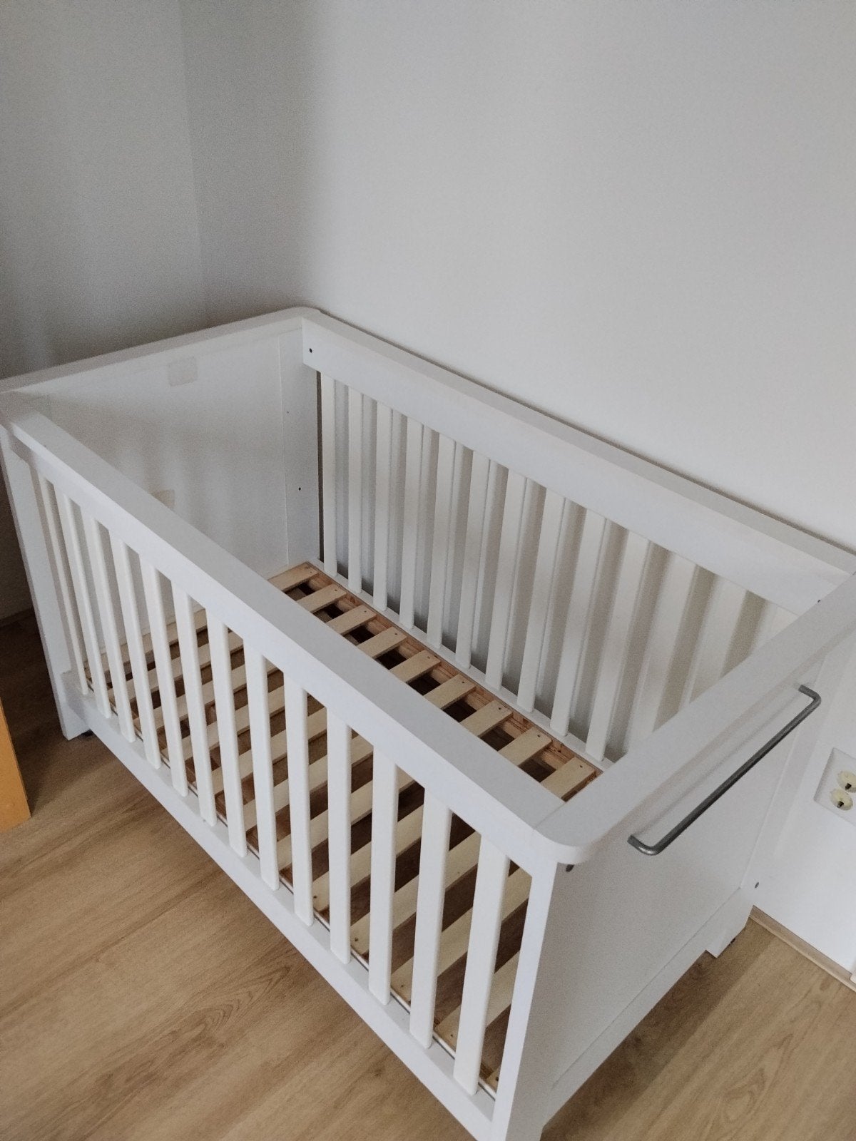 Wit ledikant (120x60 cm) COMPLEET met 2 matrassen, Ophalen, Gebruikt, Ledikant