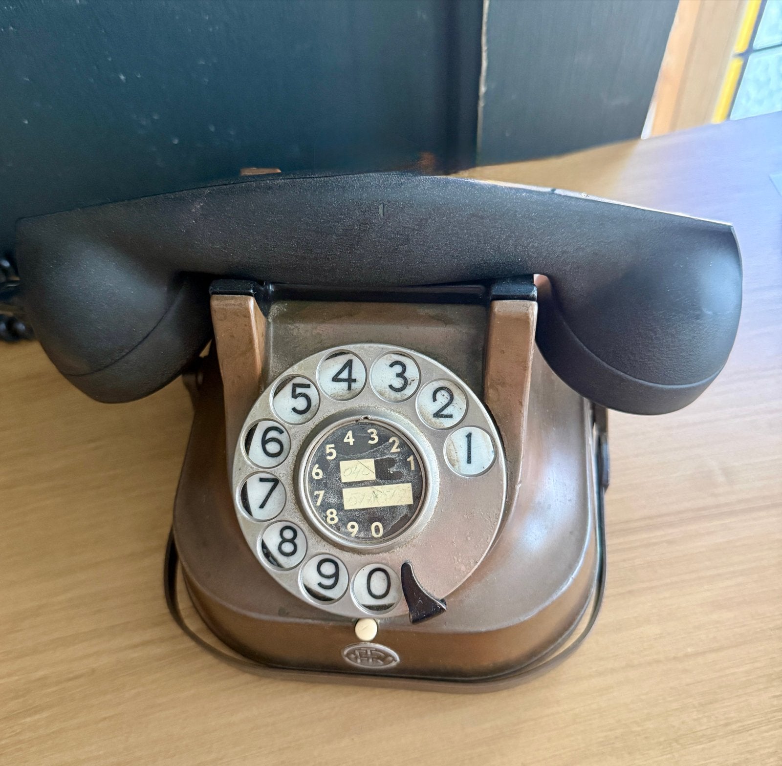 Vintage Telefoon met Draaischijf - Zware Kwaliteit, Antiek en Kunst, Ophalen of Verzenden