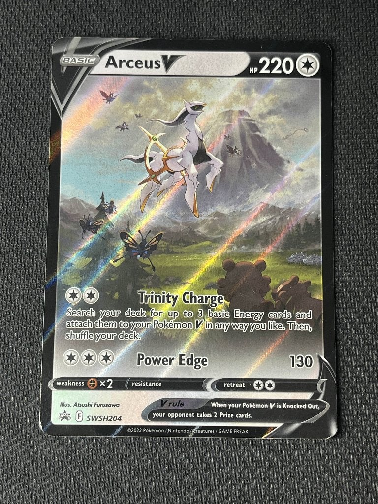 Arceus V (SWSH 204), Ophalen of Verzenden, Zo goed als nieuw, Losse kaart, Foil