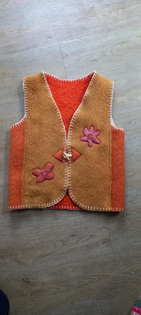 Handgemaakte wollen bodywarmer, nu afgeprijsd,  maat S, Kleding | Dames, Bodywarmers, Zo goed als nieuw, Maat 36 (S), Oranje, Ophalen of Verzenden