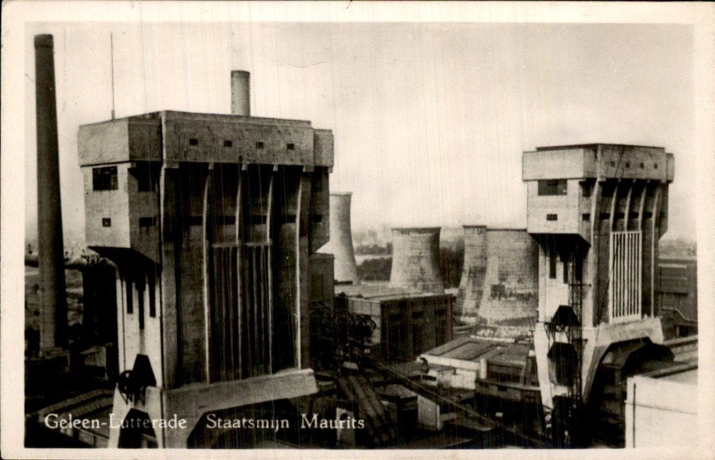 Geleen-Lutterade - Staatsmijn Maurits - Schachttores, Ophalen of Verzenden, 1940 tot 1960, Gelopen, Limburg
