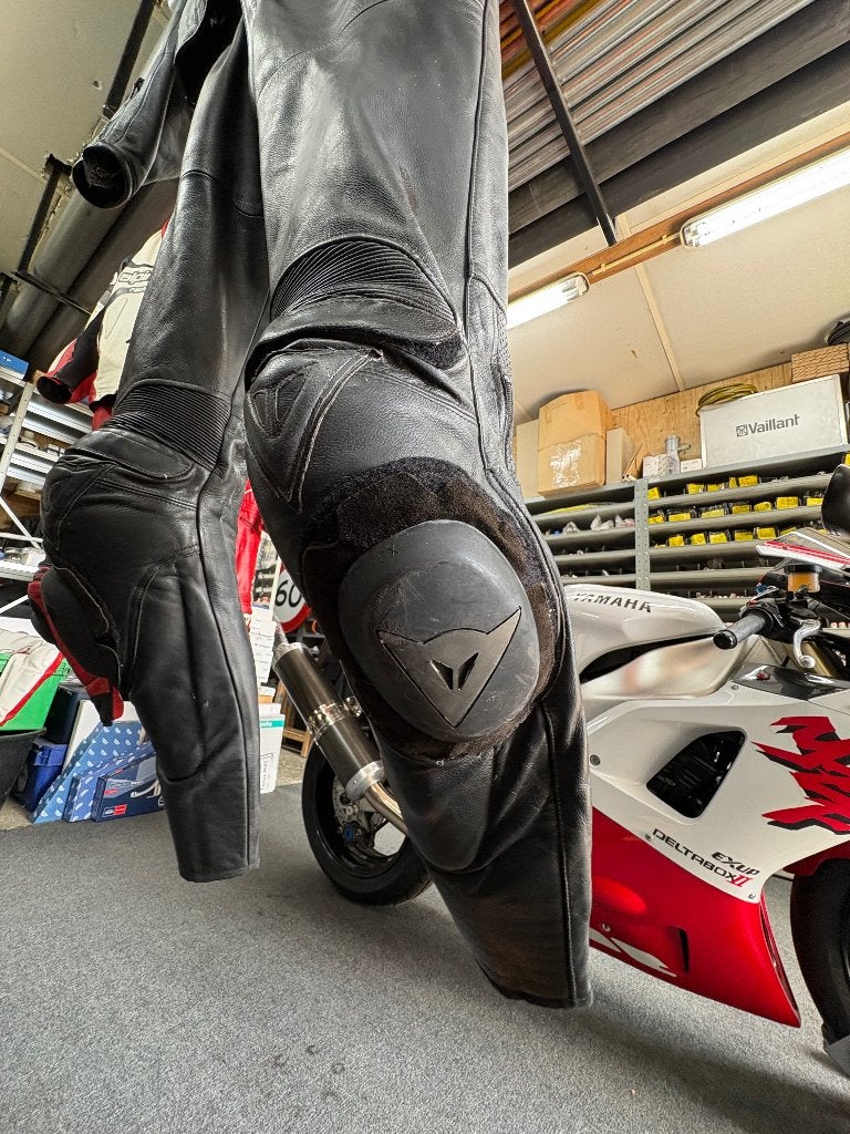 Dainese leren motorbroek maat 52, Motoren, Kleding | Motorkleding, Ophalen of Verzenden, Tweedehands, Broek | leer, Dainese
