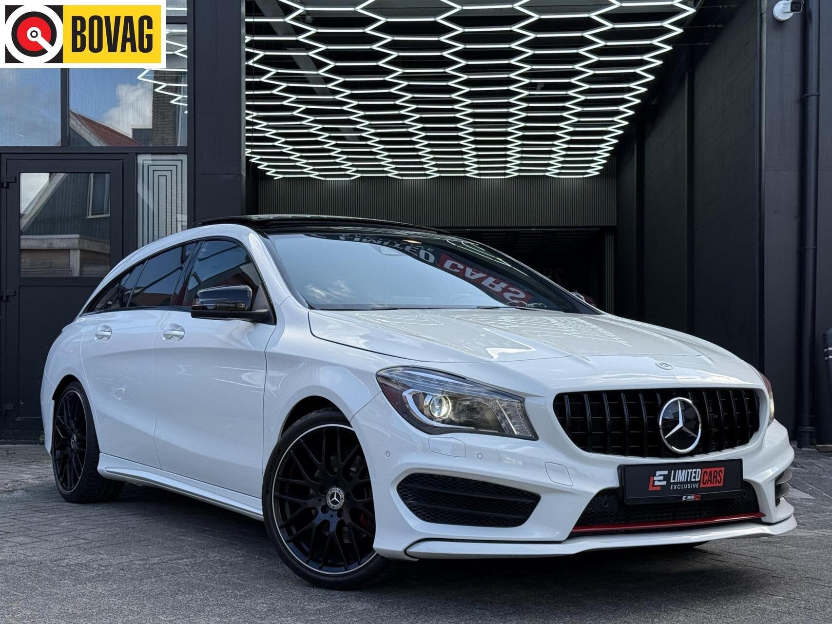 Mercedes CLA-klasse Shooting Brake 250 4MATIC SPORT, Auto's, Automaat, CLA, 15 km/l, Gebruikt