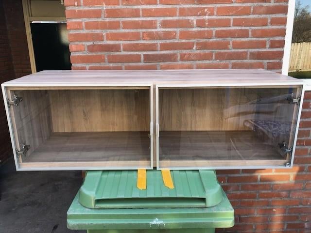HANGEND TV-MEUBEL, Ophalen, Gebruikt, 100 tot 150 cm, Minder dan 100 cm