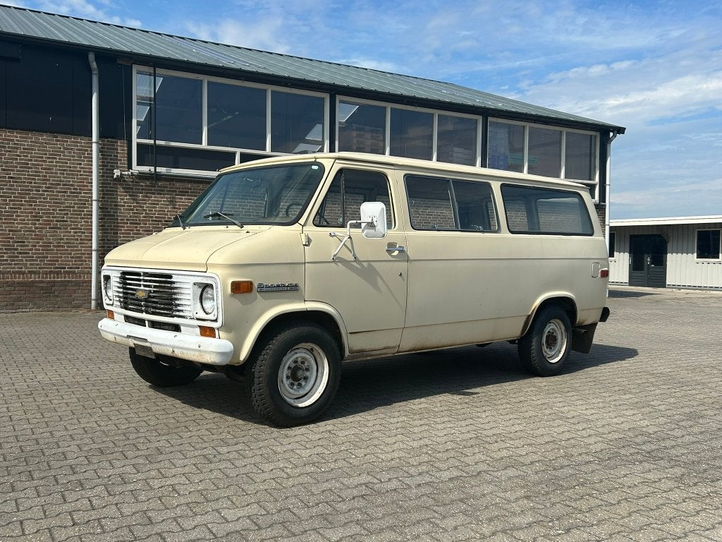 1976 Chevrolet G30 5.7 V8 passenger van, Auto's, Chevrolet, Automaat, 8 cilinders, Particulier, Chevy Van
