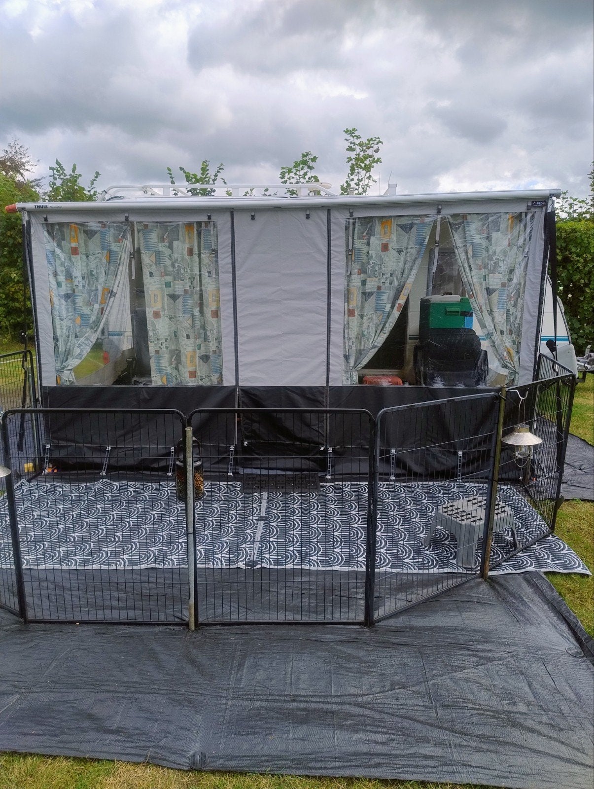Thule Omnistor Zakluifel 1200 - 4m breed, 2.5m uitval, Caravans en Kamperen, Ophalen, Zo goed als nieuw