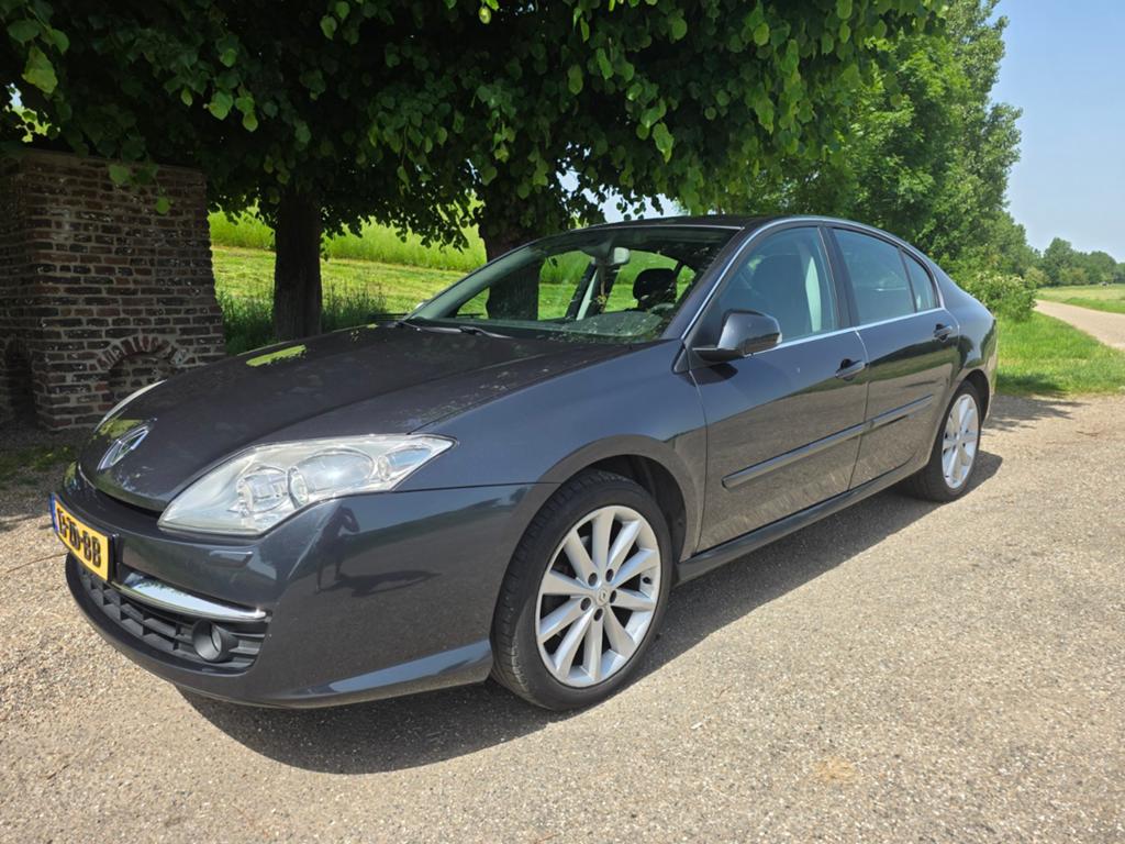 Renault Laguna 2.0 16V 103KW 2008 NOG MAAR 2 DAGEN TE KOOP!, Auto's, Renault, Laguna, 4 cilinders, Parkeersensor, Leder en Stof