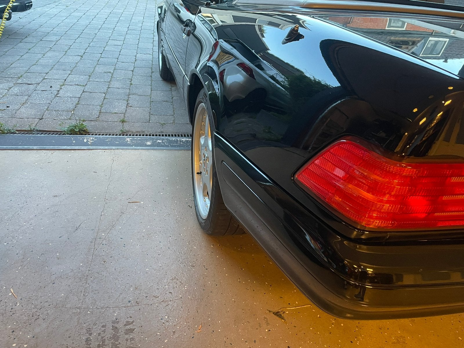 Mercedes-Benz R129 SL 3.2 Sl320 Roadster AUT 1997 Zwart AMG, Auto's, Automaat, Achterwielaandrijving, Cabriolet, Grijs
