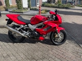Honda VTR1000 Firestorm  18.426 KM, Motoren, 2 cilinders, Gebruikt, Meer dan 35 kW, 996 cc
