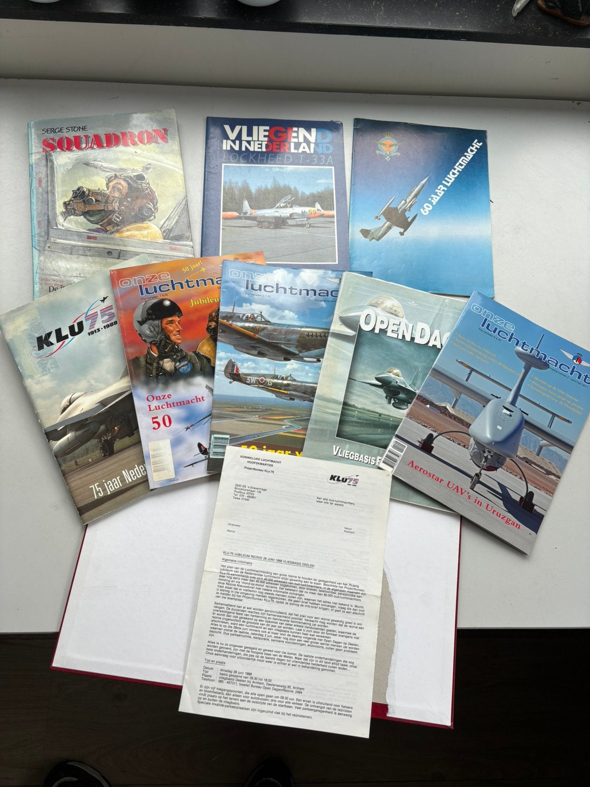 KLu Koninklijke Luchtmacht Boeken Tijdschriften Documentatie, Verzenden, Luchtmacht, Nederland, Boek of Tijdschrift