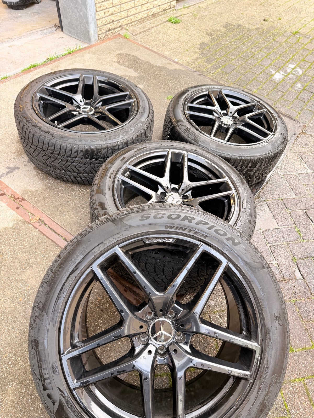 Orgineel mercedes GLE AMG 21 inch winterbanden  breedte set, Ophalen, Gebruikt, 275 mm, Banden en Velgen