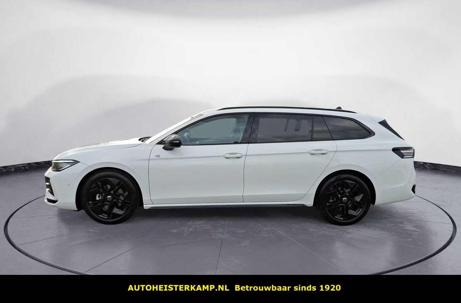 Volkswagen Passat Variant 2.0 TDI R-Line 150 PK Automaat ACC, Auto's, Gebruikt, Zwart, 4 cilinders, Automatische klimaatregeling