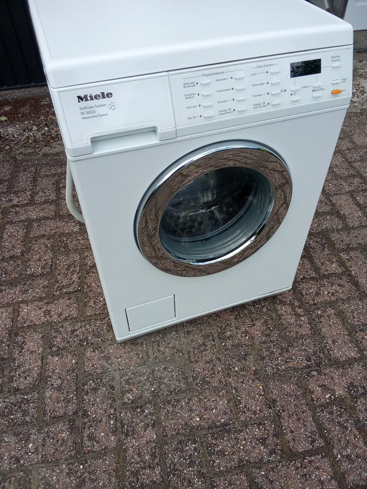 Jonge Miele wasmachine met 1600 toeren, 6 tot 8 kg, Minder dan 85 cm, Ophalen of Verzenden, Voorlader
