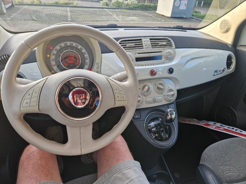Foto 6 van Fiat 500C 1.2 AUT C 2010 Wit