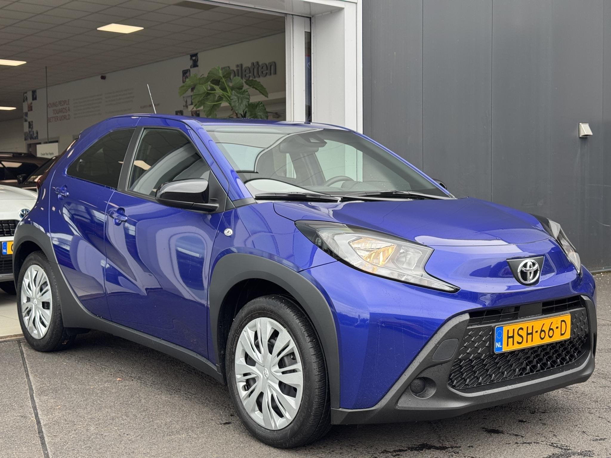 Toyota Aygo X 1.0 VVT-i MT Play | Cruise Control | Achteruit, Stof, Gebruikt, Euro 6, 920 kg