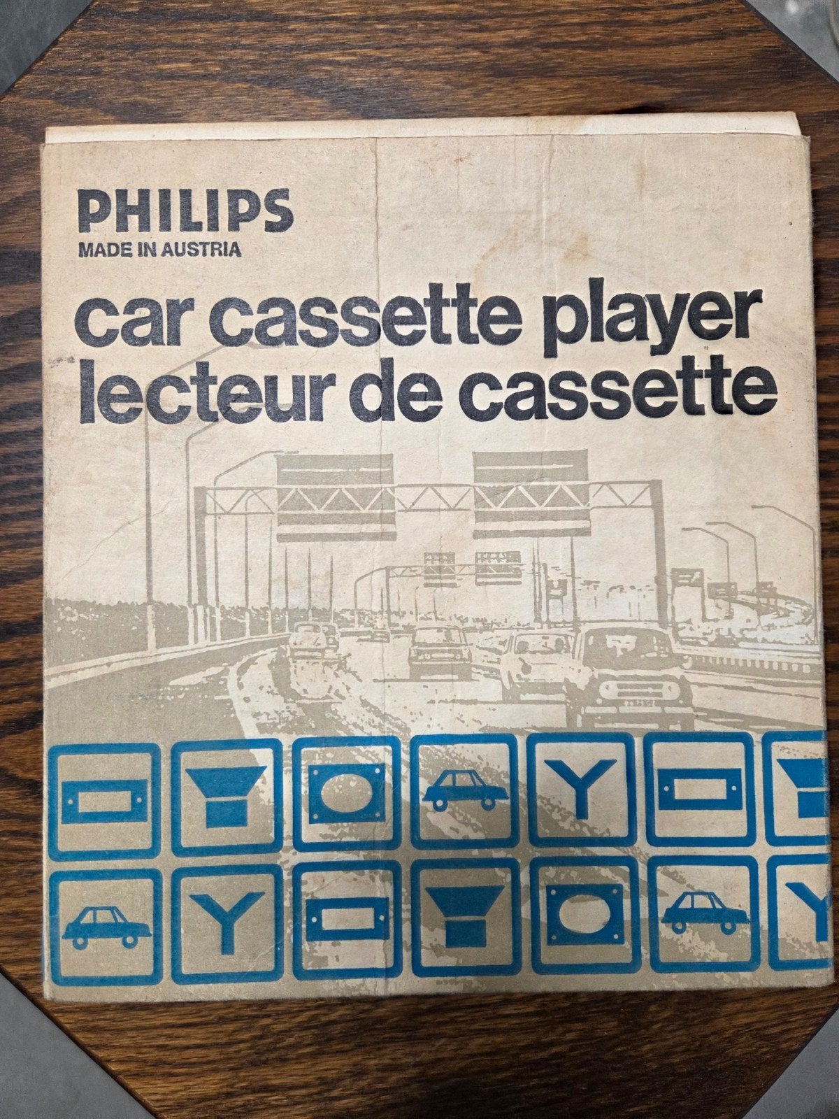 Philips 22AC060/00E Car Cassette Player -  in doos, Auto diversen, Ophalen of Verzenden, Zo goed als nieuw