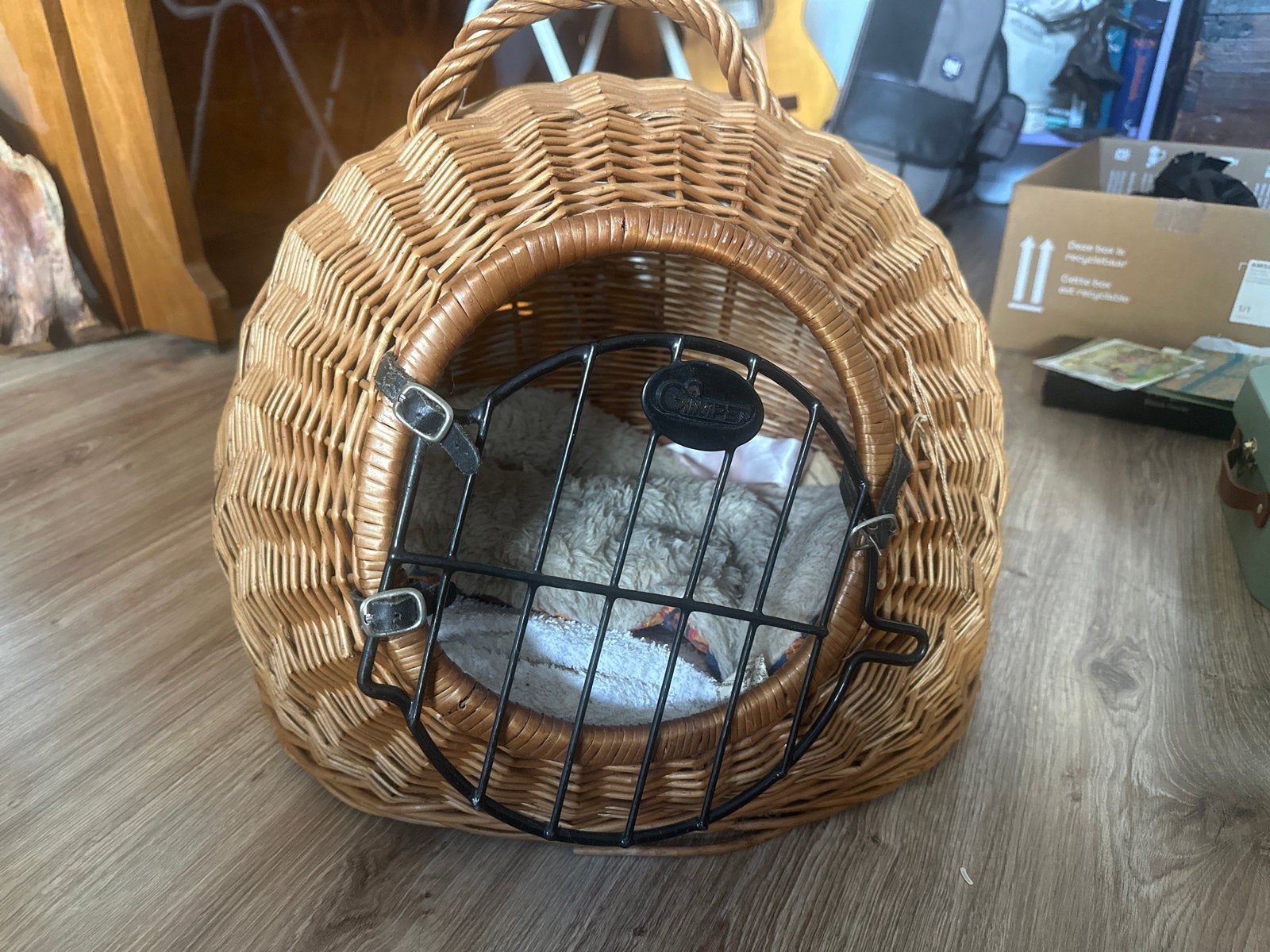 Katten reismandje, Ophalen
