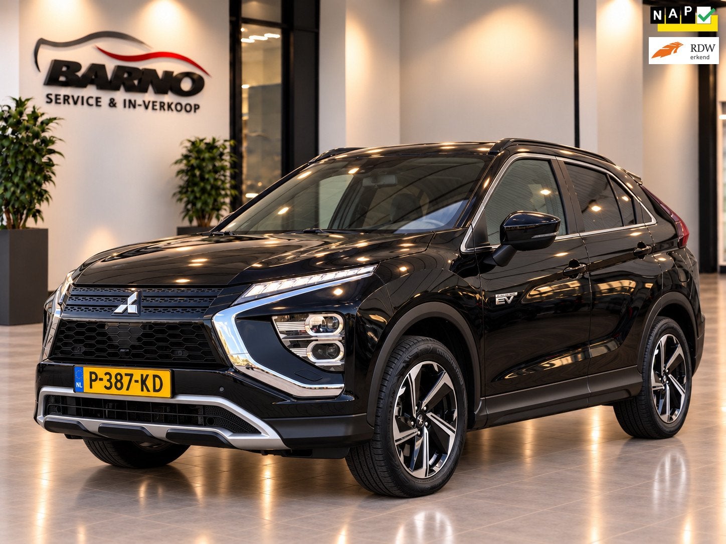 Mitsubishi Eclipse Cross 2.4 PHEV Intense+ Camera 188PK, Auto's, Automaat, 188 pk, 4 cilinders, Met garantie (alle)
