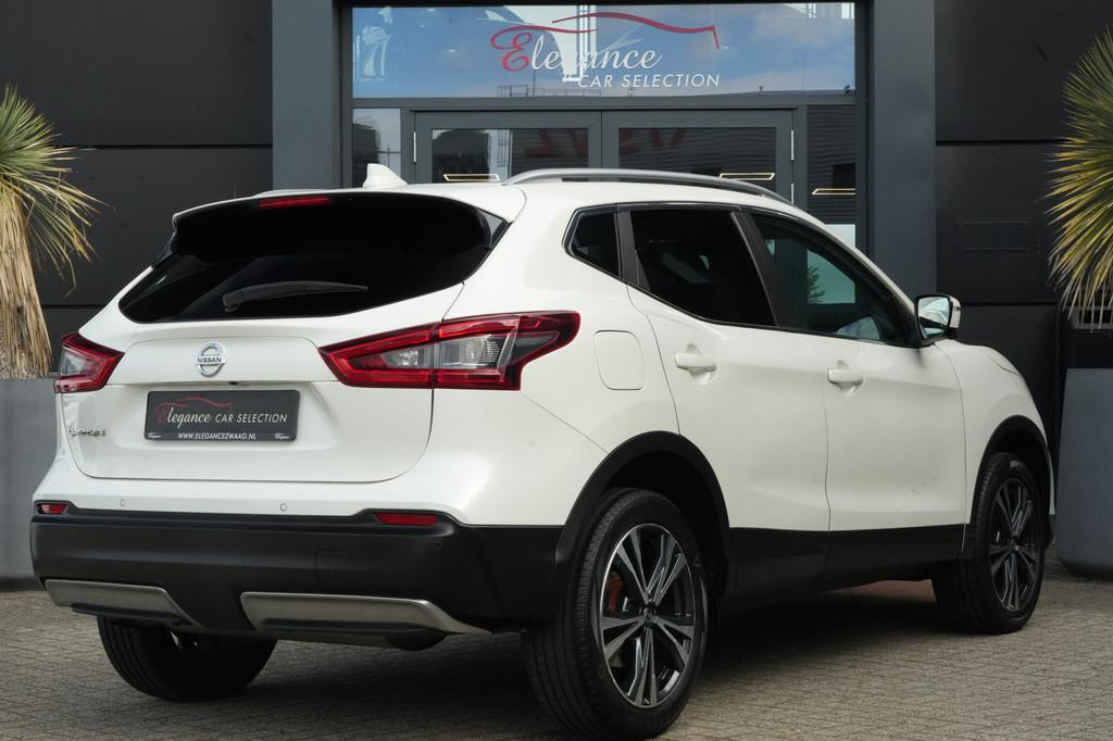 Nissan QASHQAI 1.2 N-Connecta 116pk Panoramadak/Navigatie/Ca, Voorwielaandrijving, Stof, Gebruikt, 4 cilinders