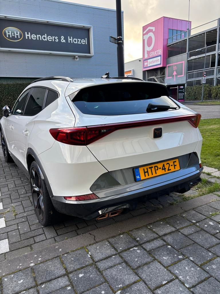 Cupra Formentor VZ5 1.4 E-hybrid 245pk Dsg-6 2022 Wit, Auto's, Cupra, 4 cilinders, Formentor, Wit, Plug-in hybride