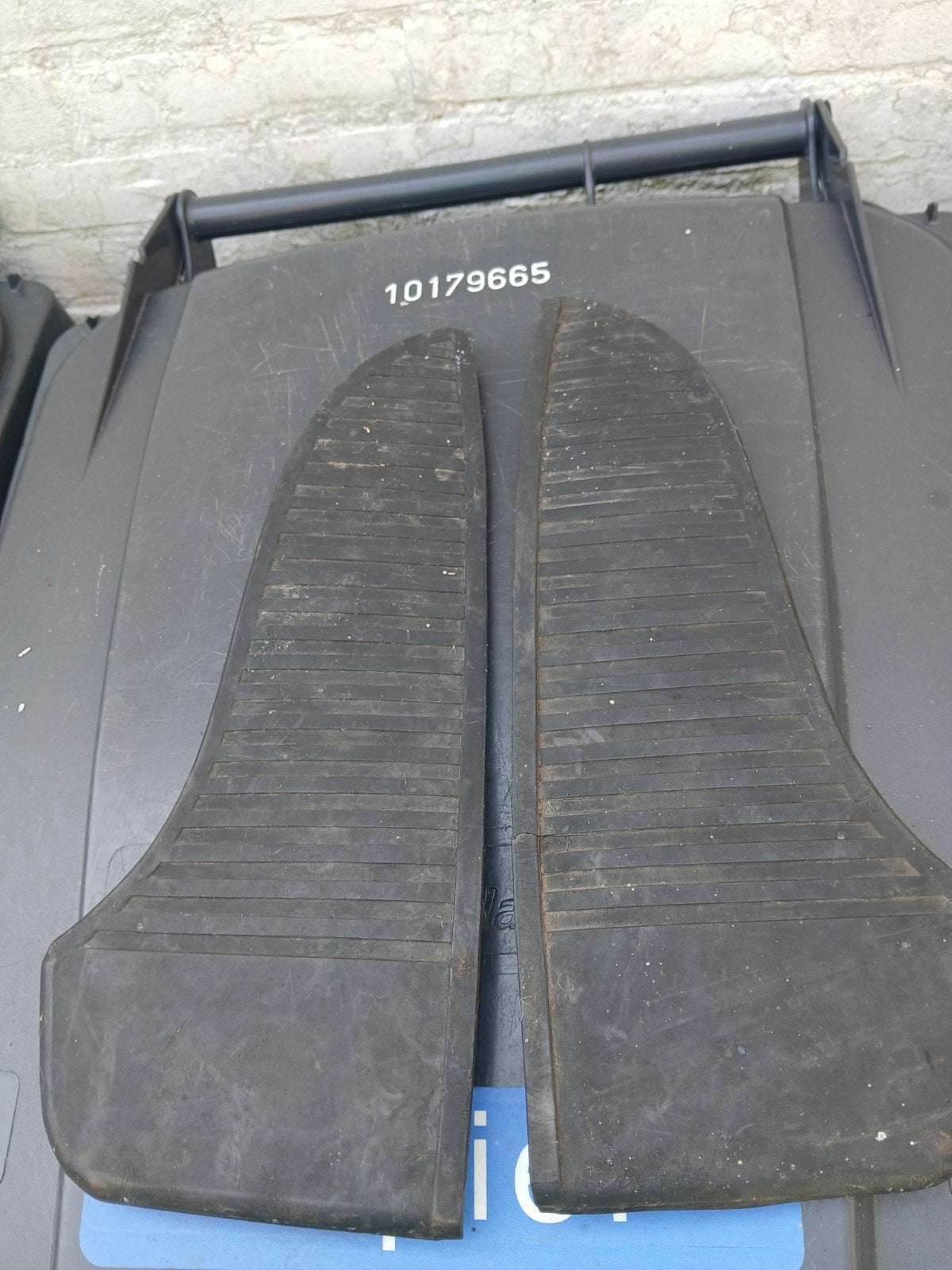 2x rubber beschermer achterspatbord volvo 544, gebruikt, Ophalen of Verzenden