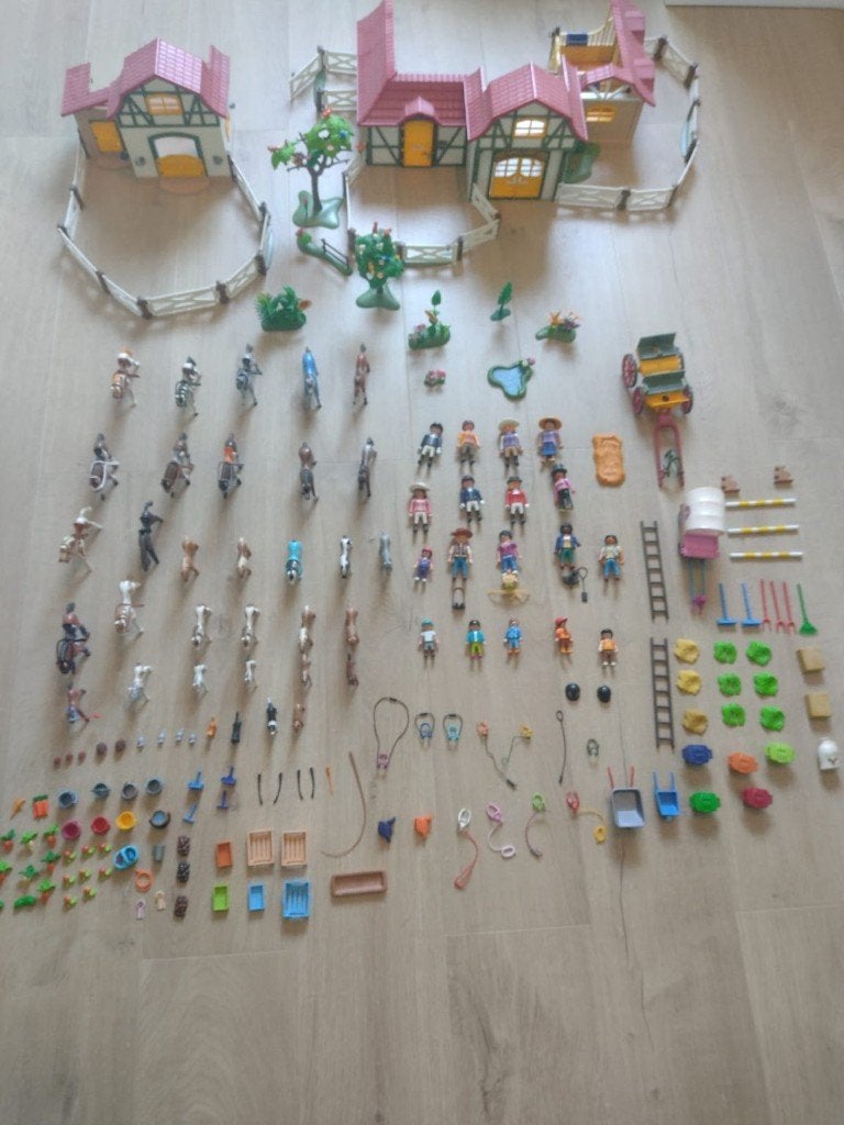 Playmobil set met maneges, paarden en meer, Ophalen, Gebruikt, Complete set, Overige typen