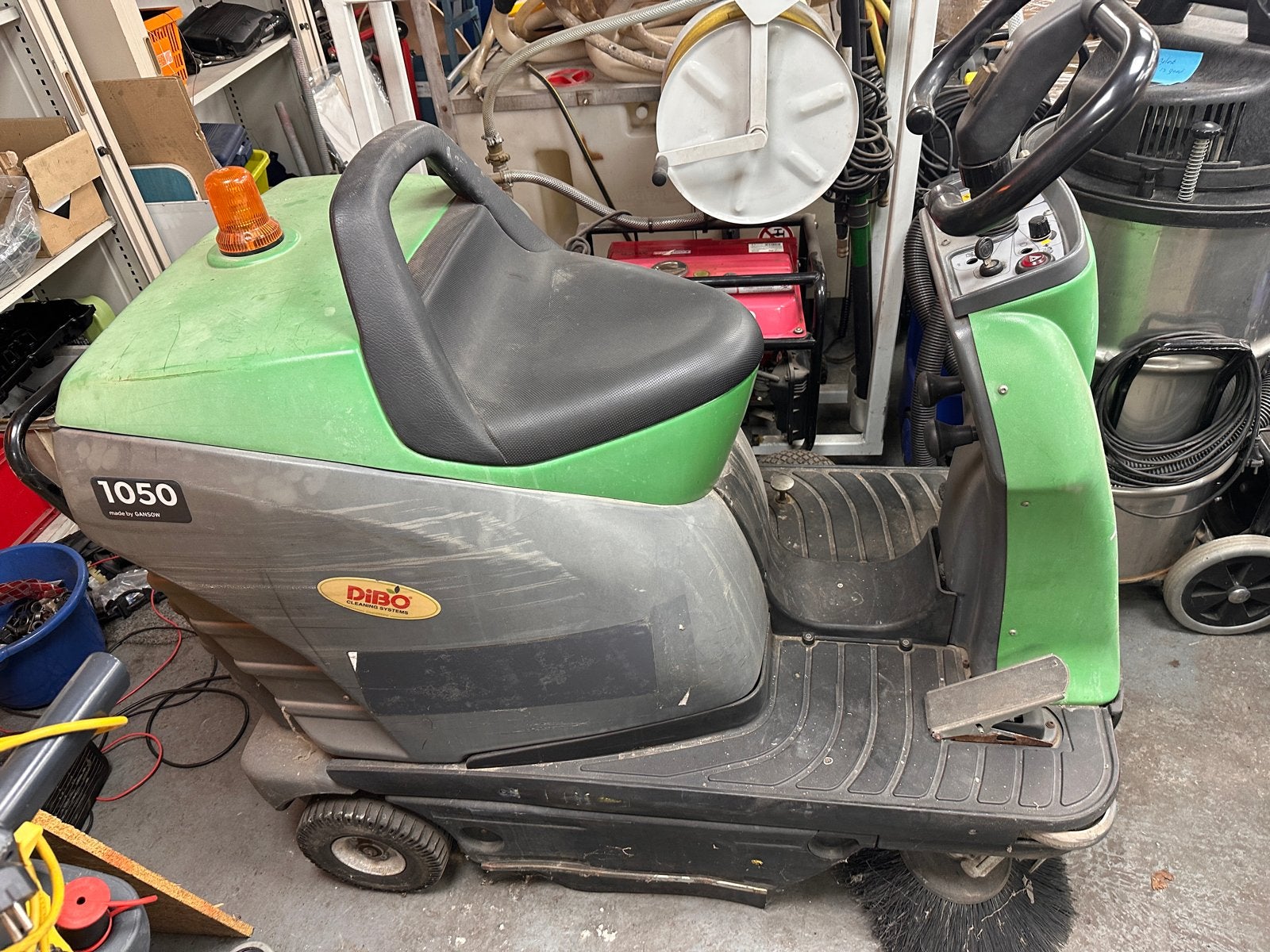Dibo 1050 Veegmachine - Professionele Reiniging, Ophalen of Verzenden