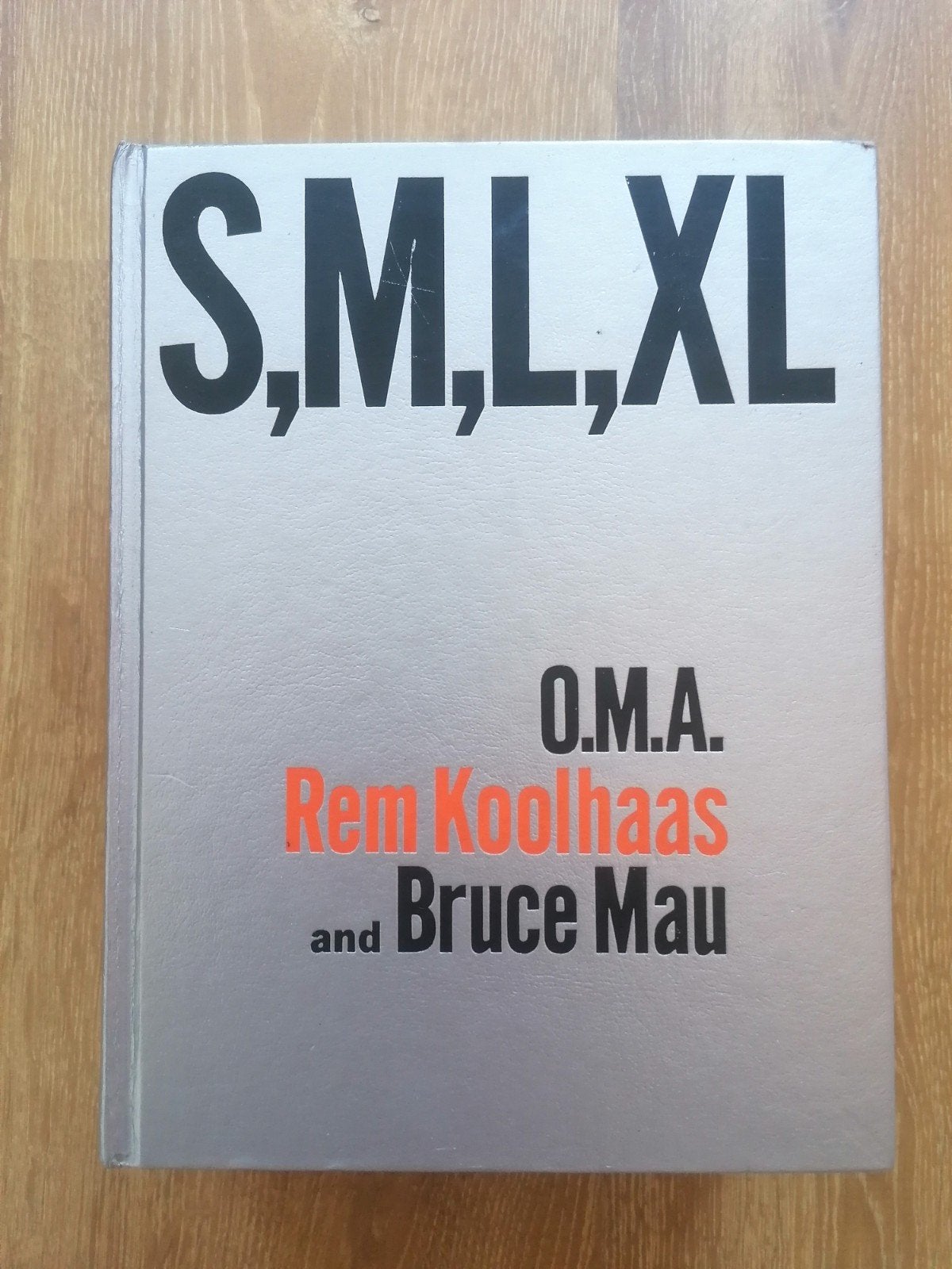 S,M,L,XL - Rem Koolhaas & Bruce Mau, Boeken, Gelezen, Ophalen of Verzenden, Rem Koolhaas, Architectuur algemeen