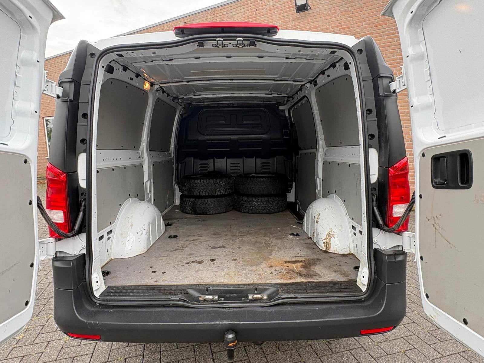 Mercedes-Benz Vito 114CDI 136PK Lang 9G-Tronic / Distronic /, Auto's, Automaat, Gebruikt, 4 cilinders, Met garantie (alle)