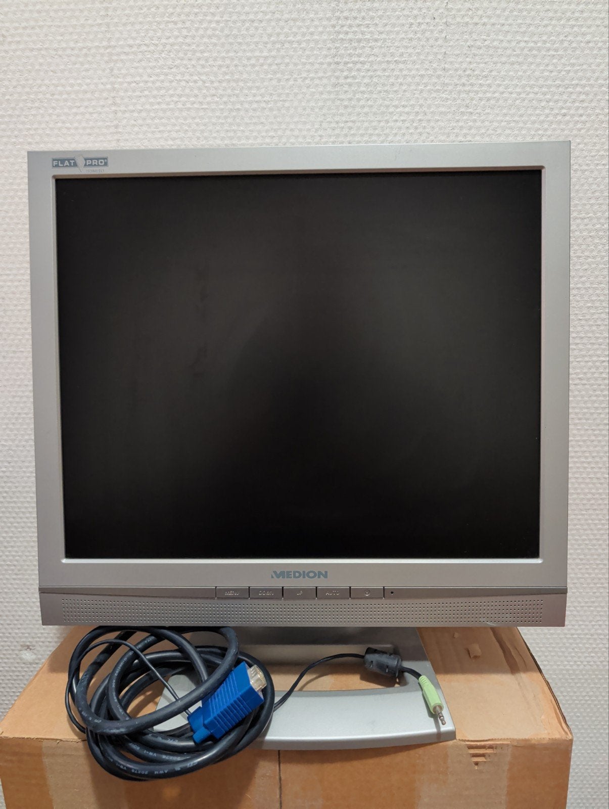 Medion MD 30917 PN monitor, Computers en Software, Gebruikt, Kantelbaar, Medion, Full HD