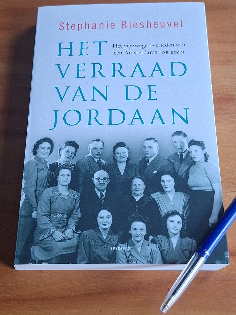 Het verraad van de Jordaan verleden van Amsterdams NSB-gezin, Boeken, Tweede Wereldoorlog, Ophalen of Verzenden, Zo goed als nieuw