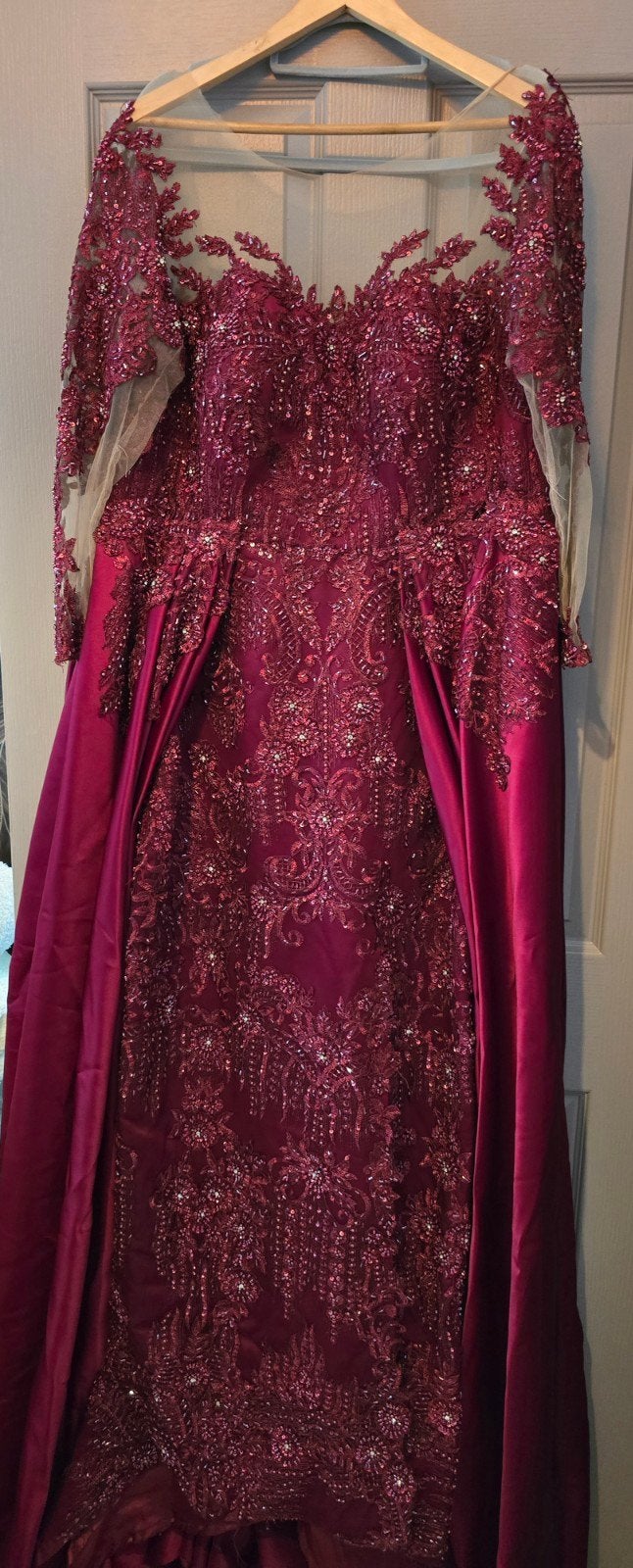 Galajurk bordeau rood, Kleding | Dames, Ophalen, Galajurk, Maat 42/44 (L), Zo goed als nieuw