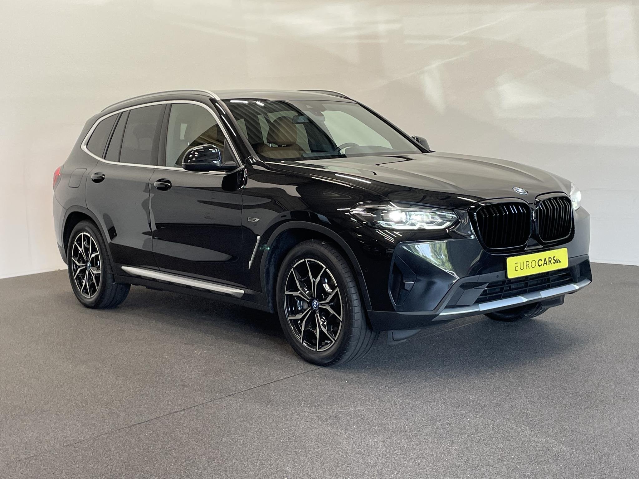 BMW X3 xDrive30e Trekhaak PDC VA + Camera Sportstoelen 19" M, Gebruikt, 4 cilinders, 2000 kg, Zwart