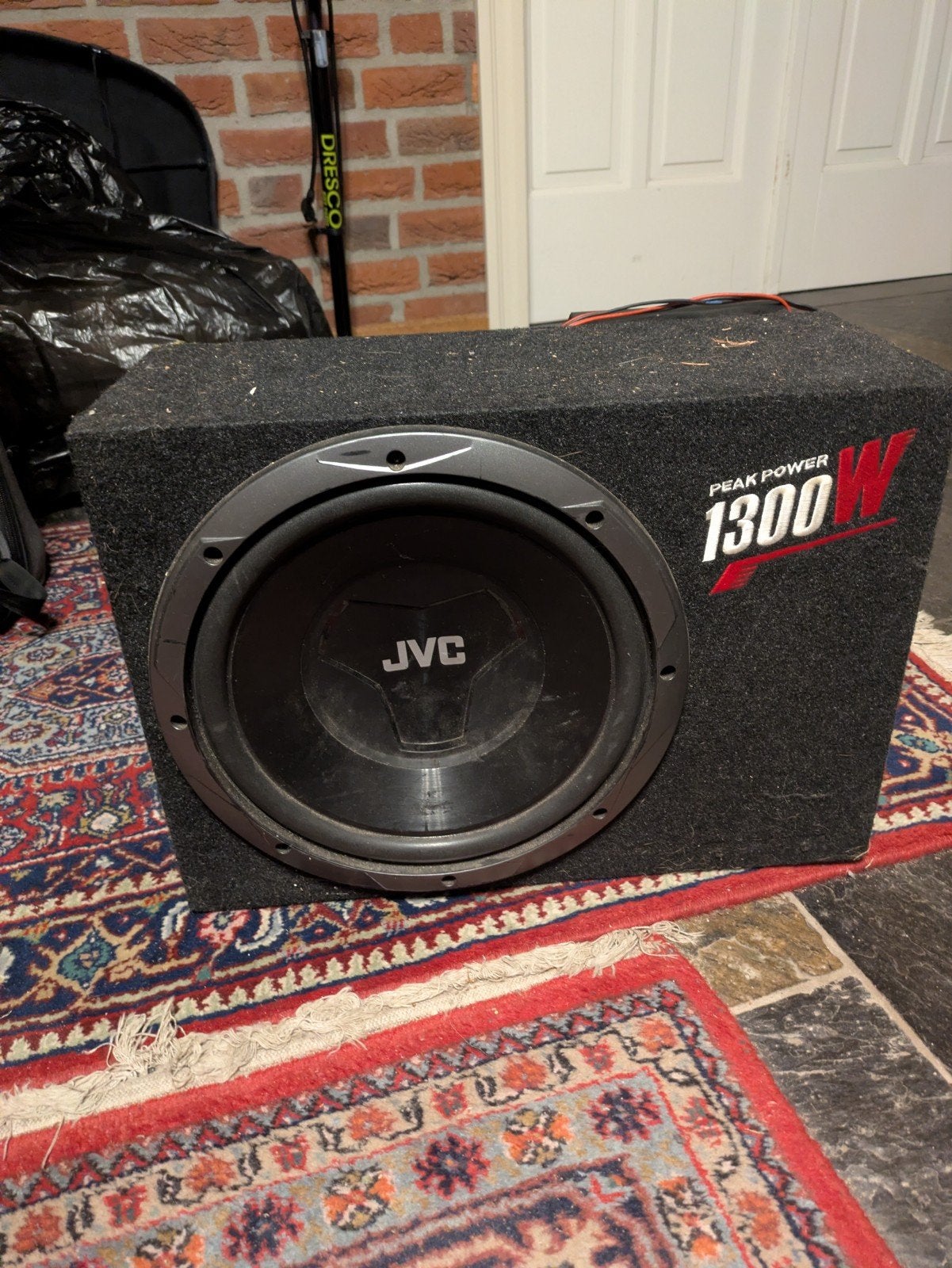 JVC Subwoofer 1300W met versterker, Ophalen, Gebruikt