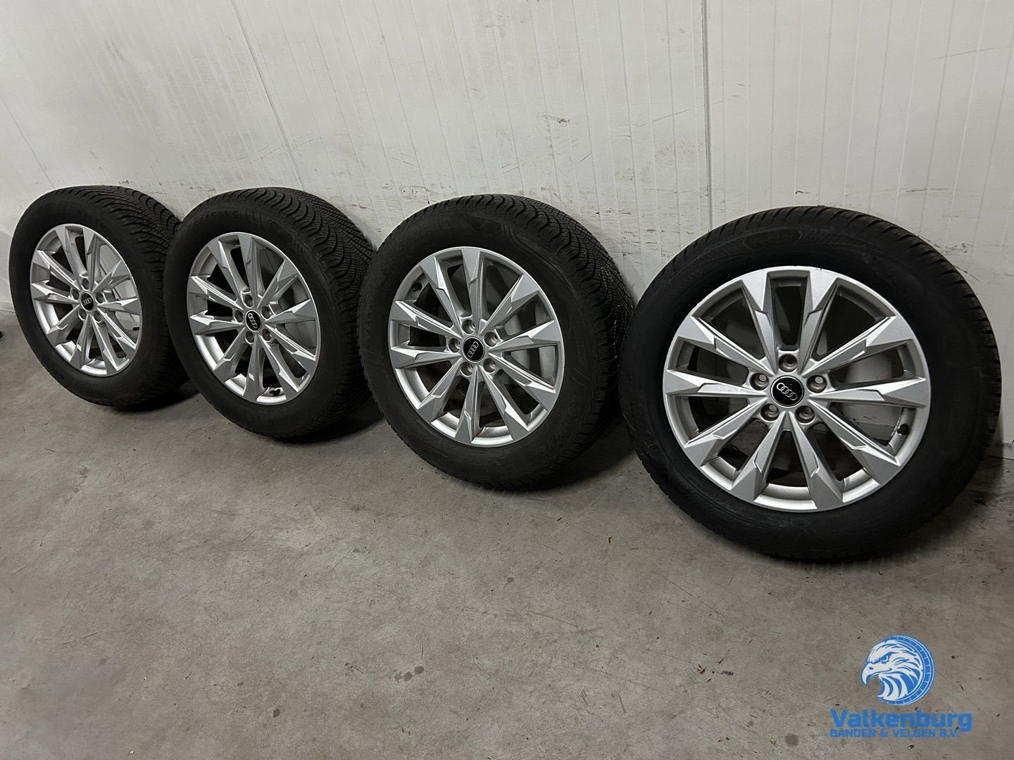7-8mm! Originele Audi Q3 F3 83A 18 inch velgen 5x112 allseas